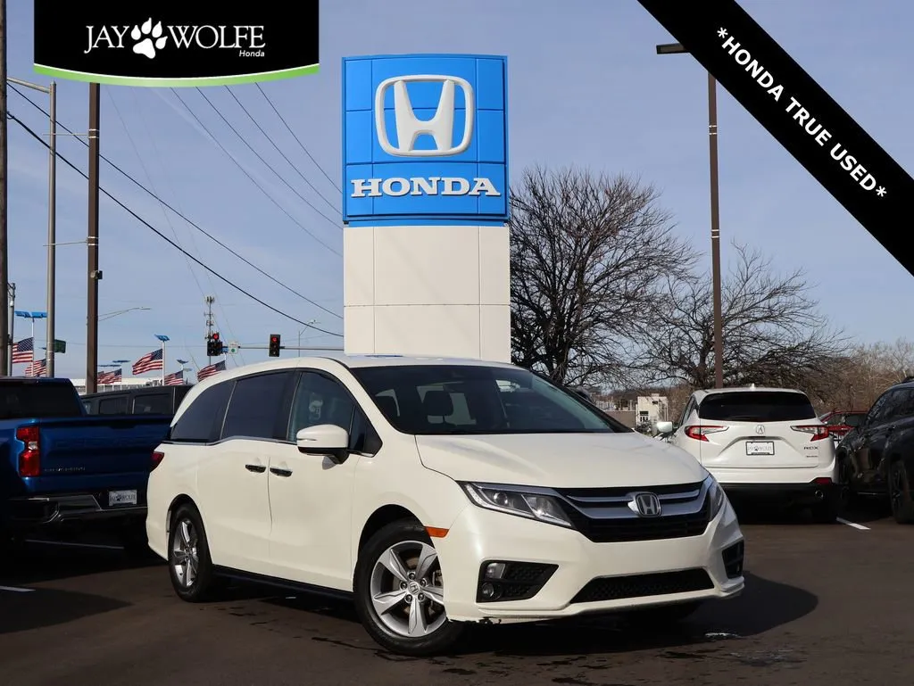 White 2018 Honda Odyssey EX-L for sale in Kansas City, MO