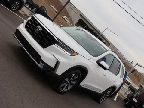 Another view of 2025 Honda Pilot Elite for sale in Kansas City, MO at Jay Wolfe Honda