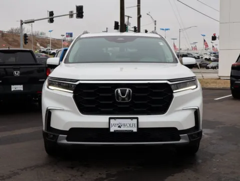 Photos of 2025 Honda Pilot Elite for sale in Kansas City, MO at Jay Wolfe Honda