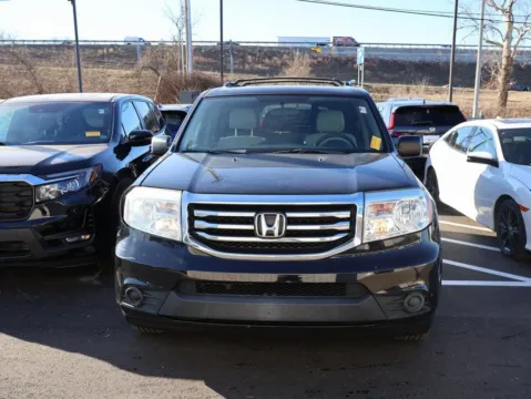 Photos of 2015 Honda Pilot LX for sale in Kansas City, MO at Jay Wolfe Honda