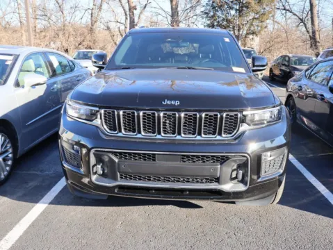 Photos of 2023 Jeep Grand Cherokee L Overland for sale in Kansas City, MO at Jay Wolfe Honda