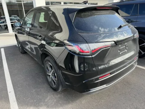More photos of 2023 Honda HR-V EX-L at Jay Wolfe Honda, MO