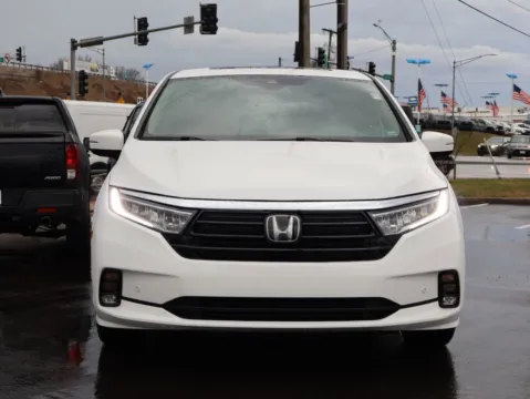 Photos of 2024 Honda Odyssey Elite for sale in Kansas City, MO at Jay Wolfe Honda