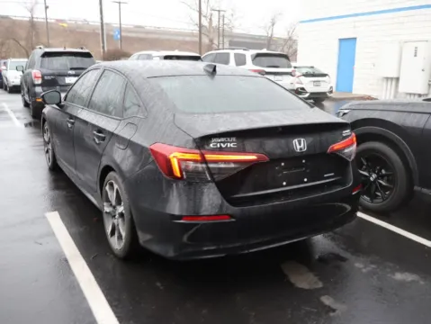 More photos of 2025 Honda Civic Sedan Hybrid Sport Touring at Jay Wolfe Honda, MO