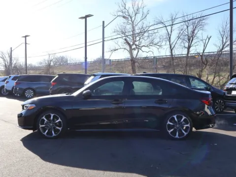 More photos of 2025 Honda Civic Sedan Hybrid Sport at Jay Wolfe Honda, MO