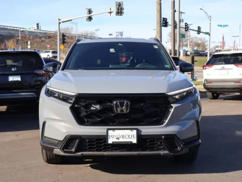 Photos of 2025 Honda CR-V Hybrid Sport-L for sale in Kansas City, MO at Jay Wolfe Honda