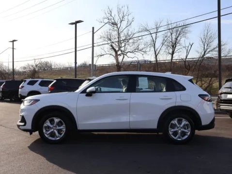 More photos of 2024 Honda HR-V LX at Jay Wolfe Honda, MO