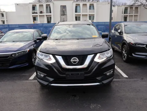 Photos of 2018 Nissan Rogue SL for sale in Kansas City, MO at Jay Wolfe Honda