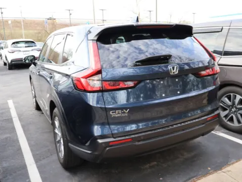 More photos of 2024 Honda CR-V EX-L at Jay Wolfe Honda, MO