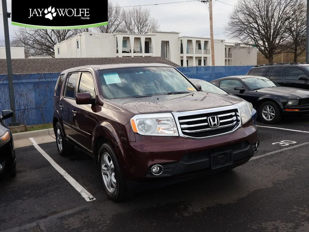 Red 2015 Honda Pilot EX for sale in Kansas City, MO