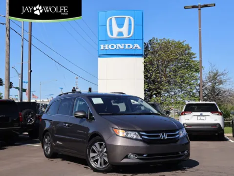 Gray 2016 Honda Odyssey Touring Elite for sale in Kansas City, MO