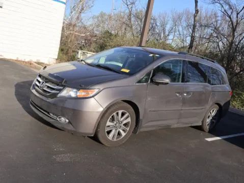 More photos of 2016 Honda Odyssey Touring Elite at Jay Wolfe Honda, MO