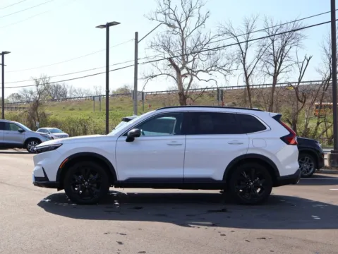 More photos of 2023 Honda CR-V Hybrid Sport Touring at Jay Wolfe Honda, MO