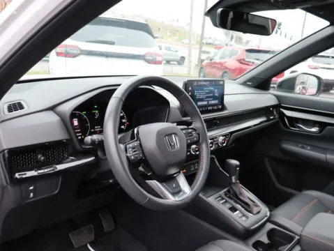More photos of 2023 Honda CR-V Hybrid Sport Touring at Jay Wolfe Honda, MO