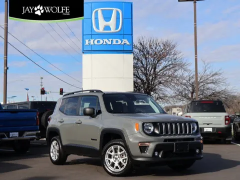Gray 2022 Jeep Renegade Latitude for sale in Kansas City, MO