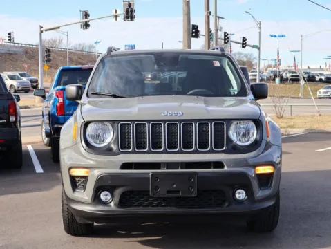 Photos of 2022 Jeep Renegade Latitude for sale in Kansas City, MO at Jay Wolfe Honda