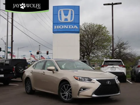 Beige 2017 Lexus ES 350 for sale in Kansas City, MO