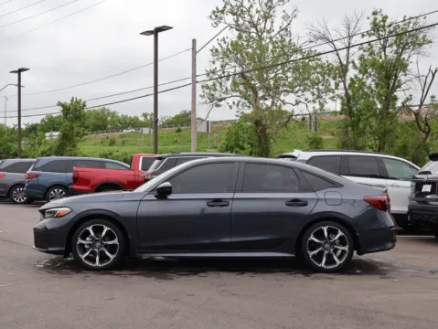 More photos of 2025 Honda Civic Sedan Hybrid Sport at Jay Wolfe Honda, MO