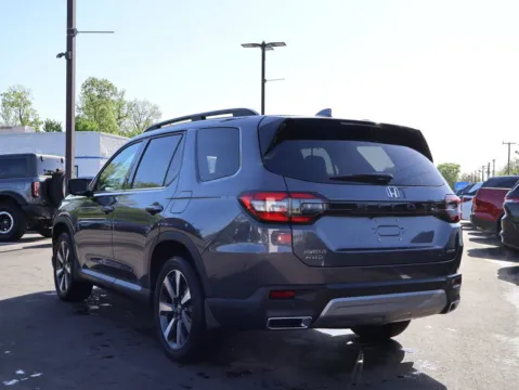 More photos of 2025 Honda Pilot Elite at Jay Wolfe Honda, MO