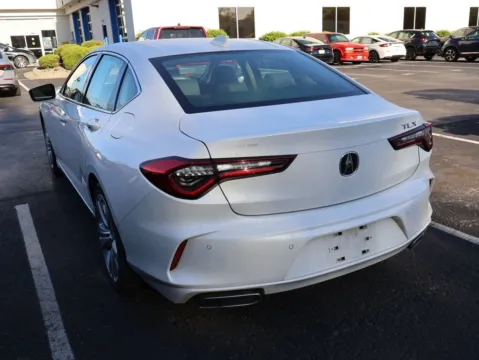 More photos of 2021 Acura TLX w/Technology Package at Jay Wolfe Honda, MO