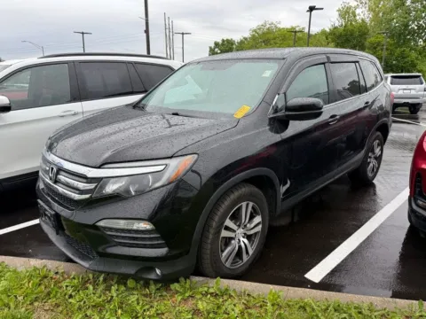 Another view of 2017 Honda Pilot EX-L for sale in Kansas City, MO at Jay Wolfe Honda