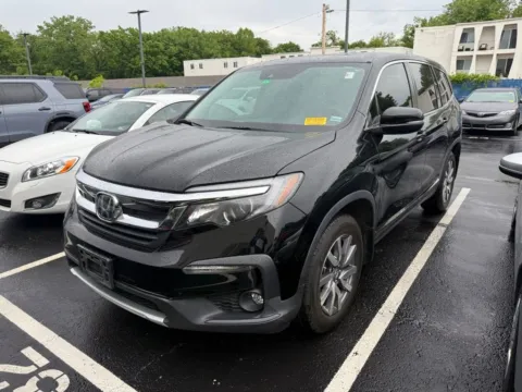 Another view of 2021 Honda Pilot EX-L for sale in Kansas City, MO at Jay Wolfe Honda
