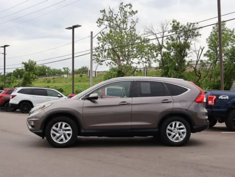 More photos of 2015 Honda CR-V EX-L at Jay Wolfe Honda, MO