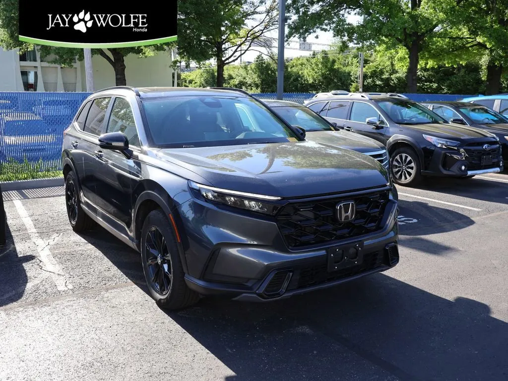Gray 2023 Honda CR-V Hybrid Sport for sale in Kansas City, MO