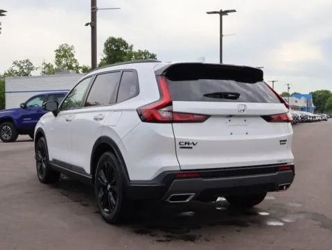 More photos of 2026 Honda CR-V Hybrid Sport Touring at Jay Wolfe Honda, MO