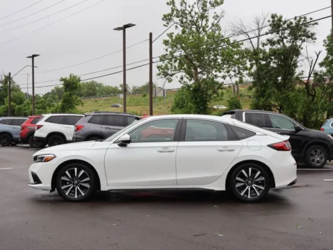 More photos of 2024 Honda Civic Hatchback EX-L at Jay Wolfe Honda, MO