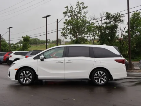 More photos of 2026 Honda Odyssey EX-L at Jay Wolfe Honda, MO