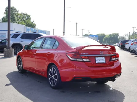 More photos of 2013 Honda Civic Sdn Si at Jay Wolfe Honda, MO