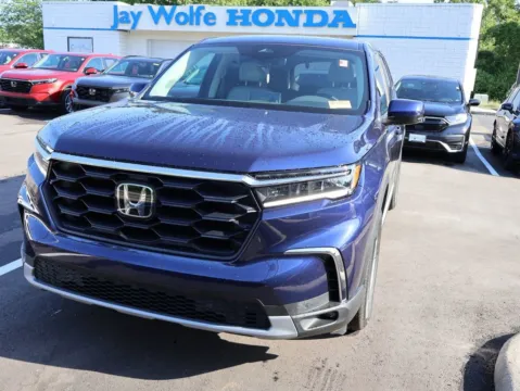 Another view of 2025 Honda Pilot EX-L for sale in Kansas City, MO at Jay Wolfe Honda