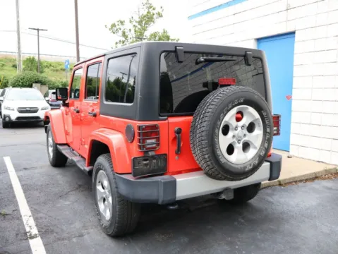 More photos of 2013 Jeep Wrangler Unlimited Sahara at Jay Wolfe Honda, MO