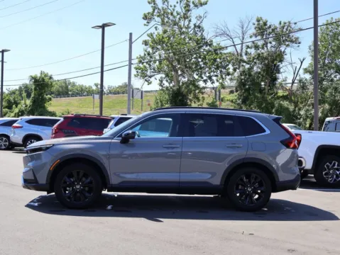 More photos of 2025 Honda CR-V Hybrid Sport Touring at Jay Wolfe Honda, MO