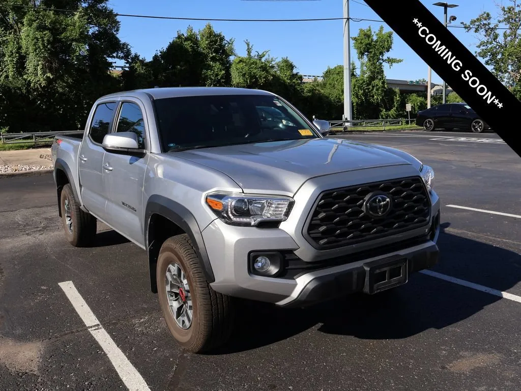 Silver 2020 Toyota Tacoma TRD Off Road for sale in Kansas City, MO