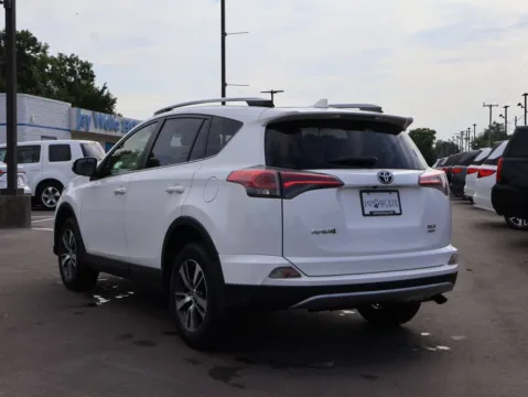 More photos of 2018 Toyota RAV4 XLE at Jay Wolfe Honda, MO