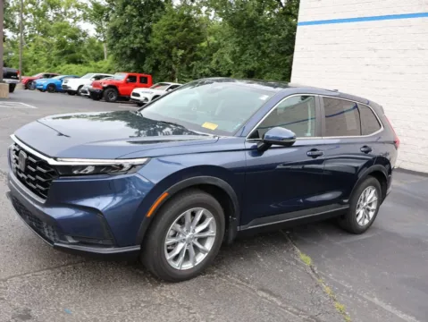 More photos of 2023 Honda CR-V EX-L at Jay Wolfe Honda, MO