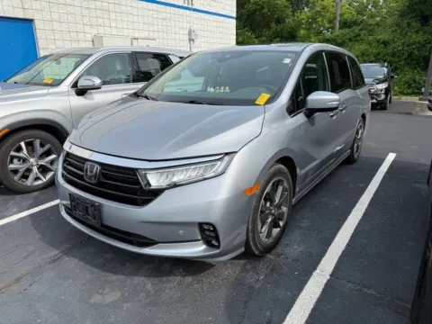 Another view of 2024 Honda Odyssey Elite for sale in Kansas City, MO at Jay Wolfe Honda