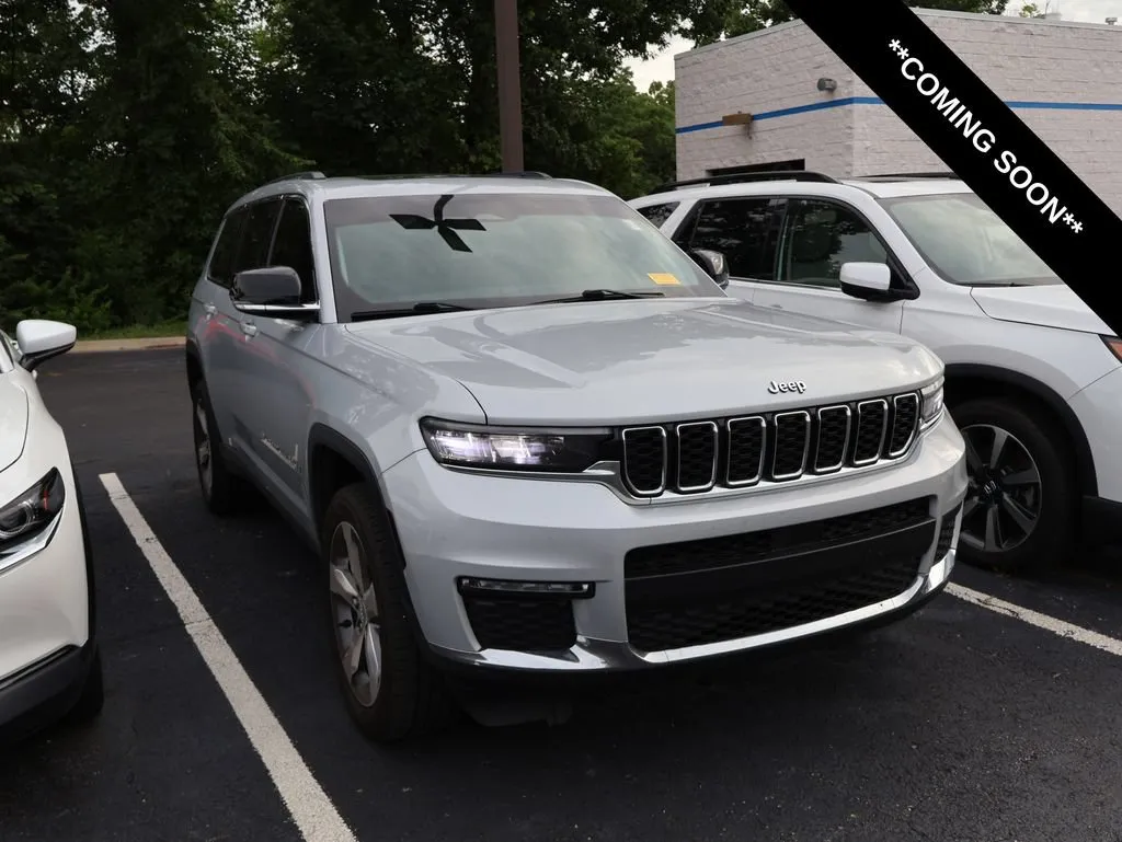 Silver 2021 Jeep Grand Cherokee L Limited for sale in Kansas City, MO