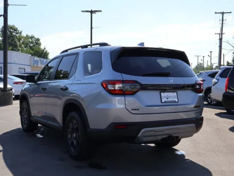 More photos of 2025 Honda Pilot TrailSport at Jay Wolfe Honda, MO