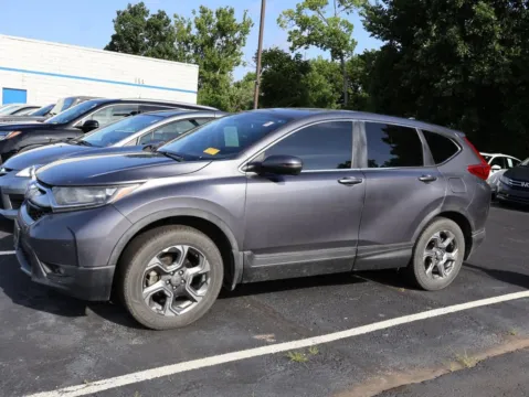 More photos of 2019 Honda CR-V EX-L at Jay Wolfe Honda, MO