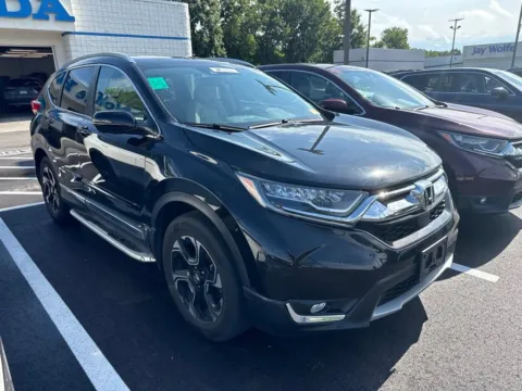 Black 2018 Honda CR-V Touring for sale in Kansas City, MO