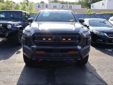 Photos of 2025 Toyota Tacoma SR5 for sale in Kansas City, MO at Jay Wolfe Honda