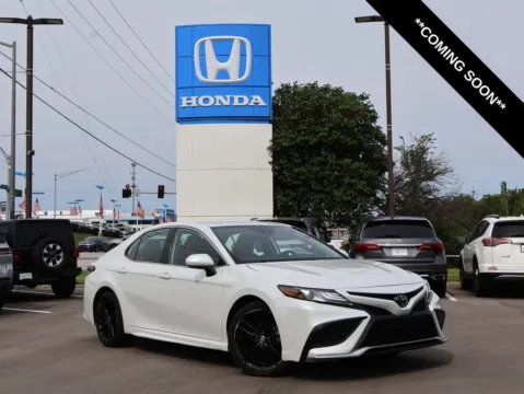 White 2024 Toyota Camry XSE for sale in Kansas City, MO