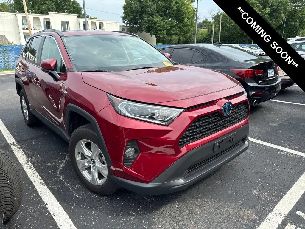 Red 2020 Toyota RAV4 Hybrid XLE for sale in Kansas City, MO