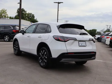 More photos of 2026 Honda HR-V EX-L at Jay Wolfe Honda, MO