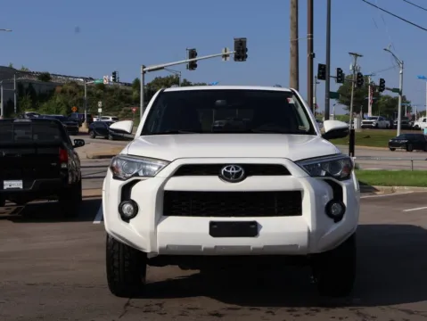 Photos of 2018 Toyota 4Runner SR5 Premium for sale in Kansas City, MO at Jay Wolfe Honda
