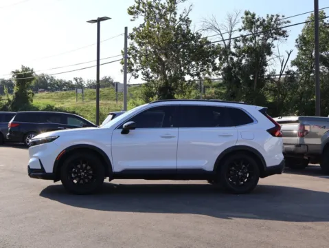 More photos of 2025 Honda CR-V Hybrid Sport-L at Jay Wolfe Honda, MO