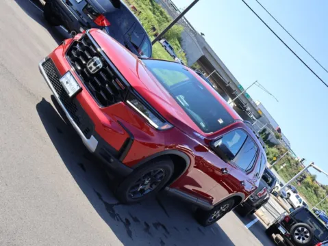 Another view of 2025 Honda Pilot TrailSport for sale in Kansas City, MO at Jay Wolfe Honda